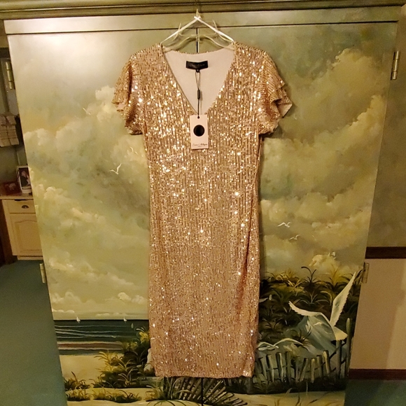 Dress - Picture 1 of 7